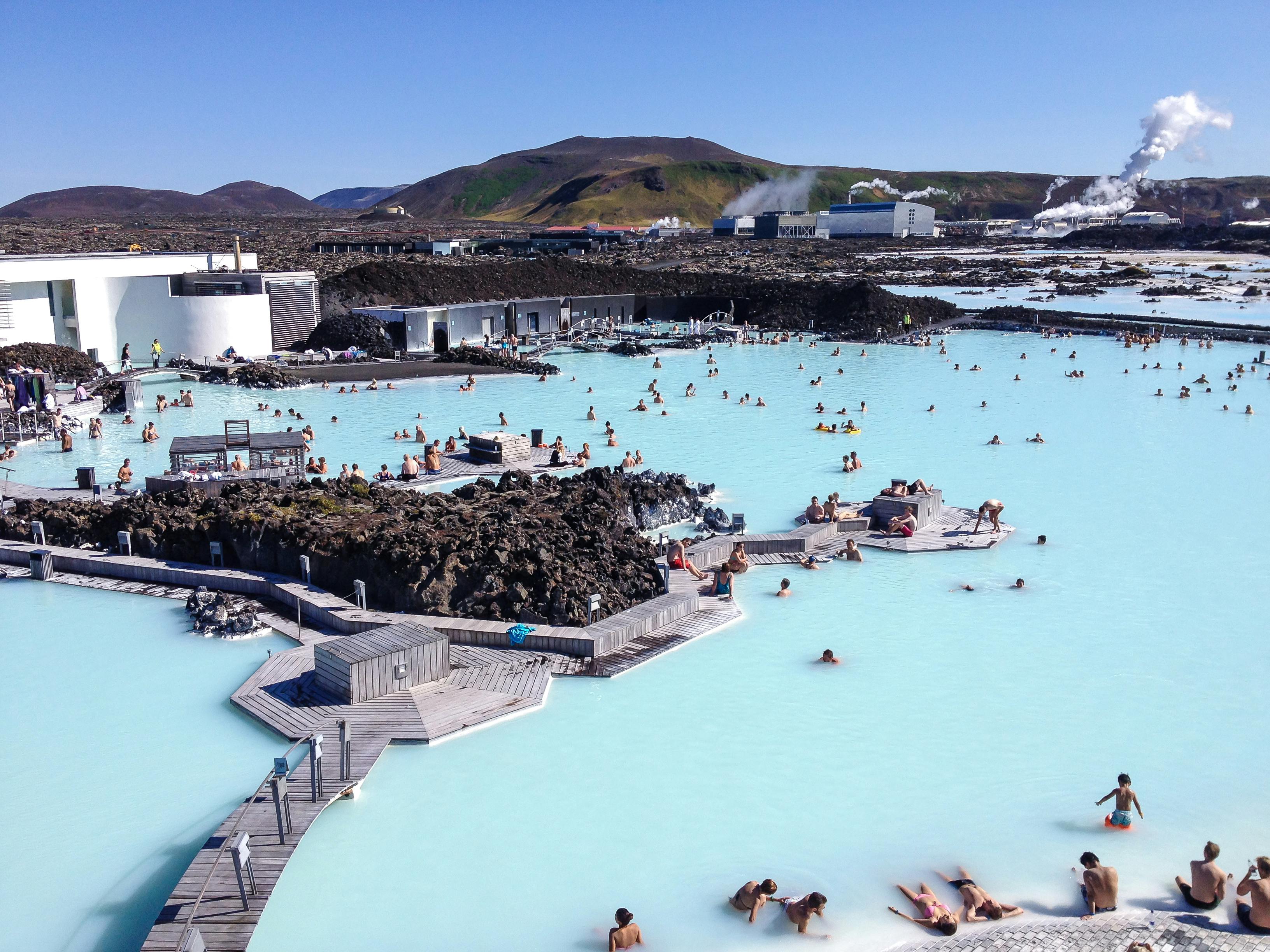 Private Luxury Jeep Transfer from Reykjavik to Keflavik Airport via Blue Lagoon